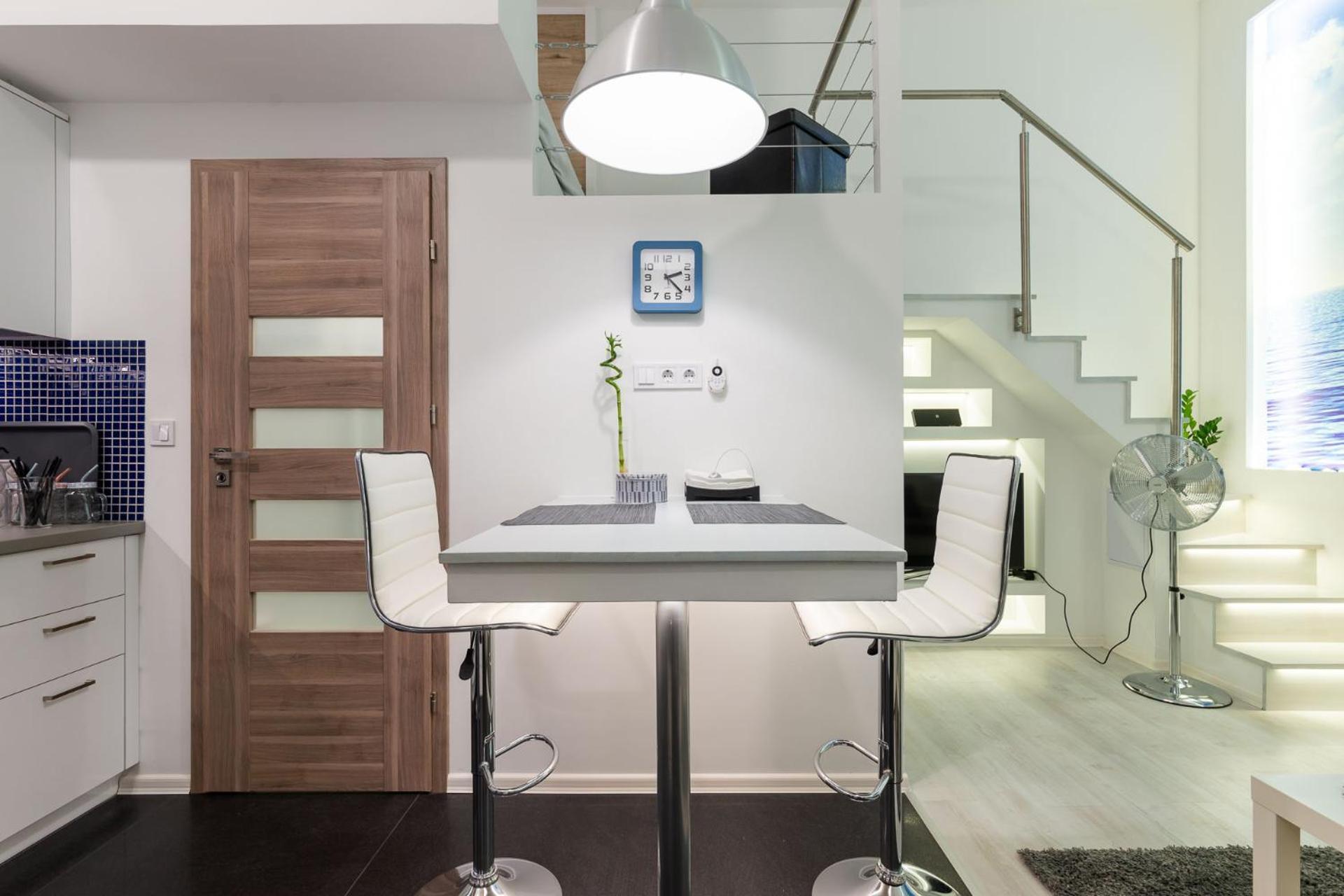 Modern - Close To Park *